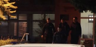 BEZ EMOCIJE, UZDIGNUTE GLAVE: Pogledajte video privođenja Anisa Kalajdžića - featured image