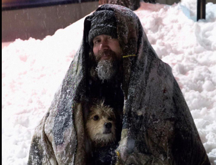 Pomogla sam čovjeku na ulici, a zauzvrat dobila nešto neočekivano - featured image Pomogla sam čovjeku na ulici, a zauzvrat dobila nešto neočekivano - featured image