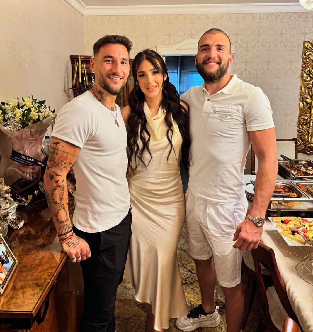 Veljko Ražnatović se javno obratio zetu, kakvo poniženje! “Nemanja Gudelj je bijeda, Anastasija mu plaća kredite, kupuje mu..” ovo nije očekivao od njega… - featured image Veljko Ražnatović se javno obratio zetu, kakvo poniženje! “Nemanja Gudelj je bijeda, Anastasija mu plaća kredite, kupuje mu..” ovo nije očekivao od njega… - featured image