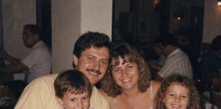 Moja supruga, sin i kći nikada se nisu vratili s putovanja. Četrdeset godina poslije pronašao sam poruku na kojoj je pisalo: „Ako ovo čitaš, došlo je vrijeme da doznaš ISTINU.“ - featured image