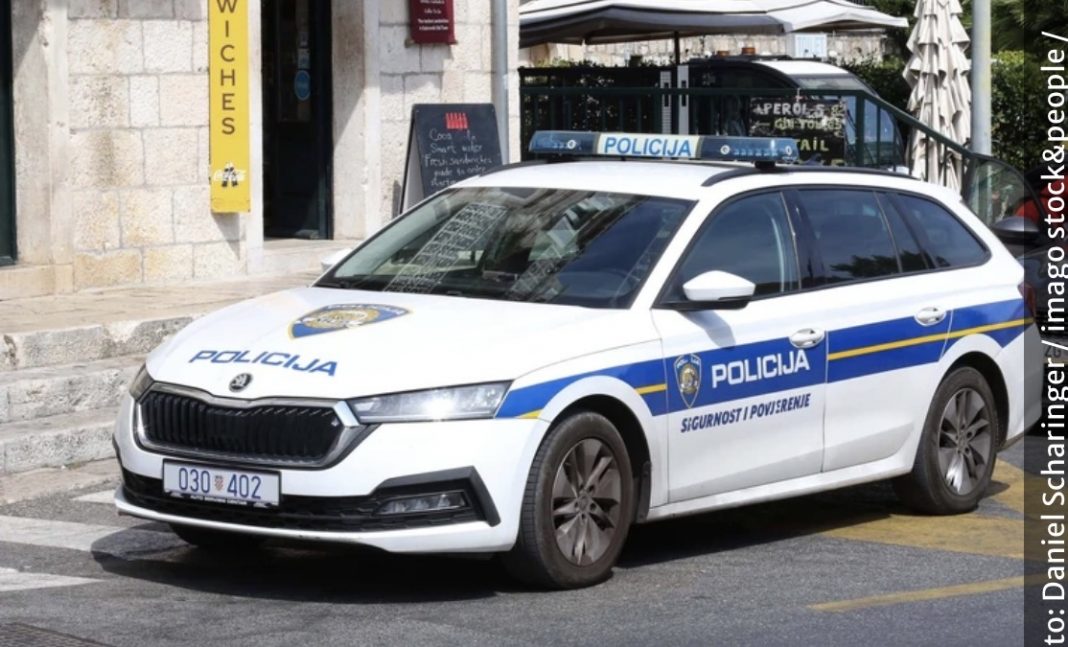 TUGA KAKVA SE NE PAMTI NJEN GLAS JE ZAUVIJEK UTIHNUO: Preminula poznata pjevačica fanovi i kolege u suzama se opraštaju!! - featured image