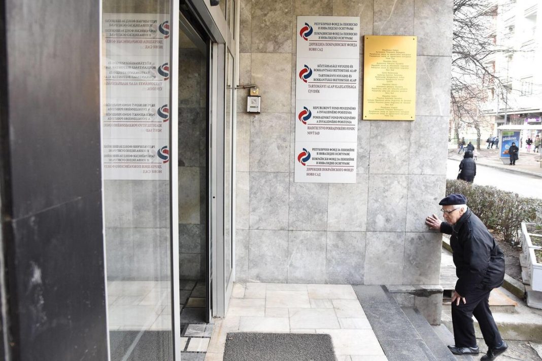 Najnovije obaveštenje iz PIO fonda: Ovi penzioneri imaju pravo na 283 evra - featured image Najnovije obaveštenje iz PIO fonda: Ovi penzioneri imaju pravo na 283 evra - featured image