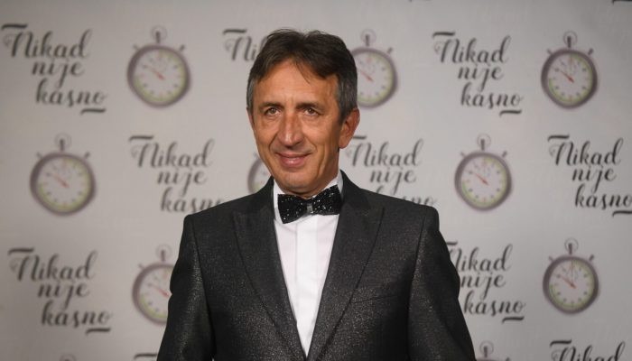 Krio IME kao zmija noge! Svi su mislili da je on SRBIN, sve se saznalo kad se razboIio! SVI su razočarani: OVO ĆE MU PISATI NA 0SMRTNICI!!! - featured image Krio IME kao zmija noge! Svi su mislili da je on SRBIN, sve se saznalo kad se razboIio! SVI su razočarani: OVO ĆE MU PISATI NA 0SMRTNICI!!! - featured image