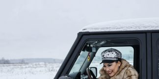 Odmah nakon sahrane svog bogatog muža, maćeha je ostavila njegovog desetogodišnjeg sina na pustom zimskom putu i rekla: „Njegov novac je ionako već moj, a ti si samo suvišan teret.“ - featured image