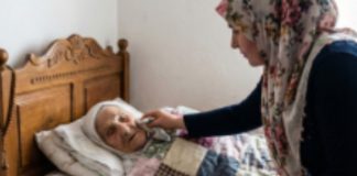 Snaja negovala bolesnu svekrvu koju su ćerke ostavile - featured image