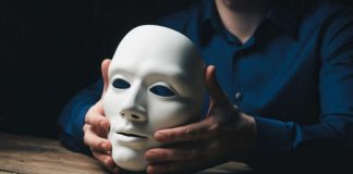 U 9 SITUACIJA PADAJU MASKE: Da biste saznali kakav je neko čovjek, izvedite ga na ova mjesta - featured image