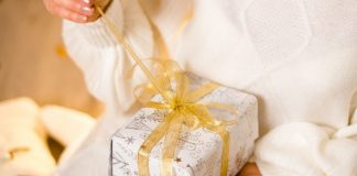 POKLONE OD OVIH LJUDI TREBA ODMAH BACITI ILI SPALITI: Nikako ih ne unosite u kuću - featured image
