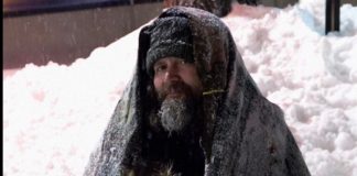 Pomogla sam čovjeku na ulici, a zauzvrat dobila nešto neočekivano - featured image