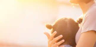 13 bolesti koje sinovi nasleđuju direktno od majki: Njihova genetika se prenosi na muške potomke - featured image
