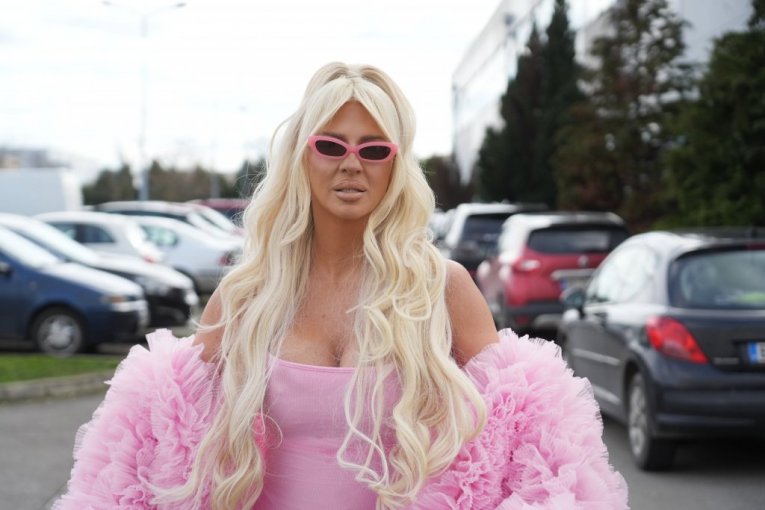 UDAJE SE JELENA KARLEUŠA! ŠOK-BOMBA: Progovorila o TREĆOJ SVADBI, pa iznela sve detalje! (VIDEO) - featured image UDAJE SE JELENA KARLEUŠA! ŠOK-BOMBA: Progovorila o TREĆOJ SVADBI, pa iznela sve detalje! (VIDEO) - featured image