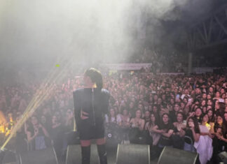 “IZVUCITE JE BRZO!” PREKINUT KONCERT CECE RAŽNATOVIĆ – Zaustavila muziku i odmah POZVALA POMOĆ! (VIDEO) - featured image