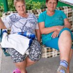„Moja majka i tetka svake sedmice zaključavale su se u sobu. Jednog dana slučajno sam ih čula kako govore: ‘Ovog puta ćemo mijenjati djevojčice jednu po jednu…’ Odmah sam odlučila da ih pratim. Ali ono čemu sam svjedočila sljedeće sedmice natjeralo me da POZOVEM POLICIJU…“ „Moja majka i tetka svake sedmice zaključavale su se u sobu. Jednog dana slučajno sam ih čula kako govore: ‘Ovog puta ćemo mijenjati djevojčice jednu po jednu…’ Odmah sam odlučila da ih pratim. Ali ono čemu sam svjedočila sljedeće sedmice natjeralo me da POZOVEM POLICIJU…“ - featured image